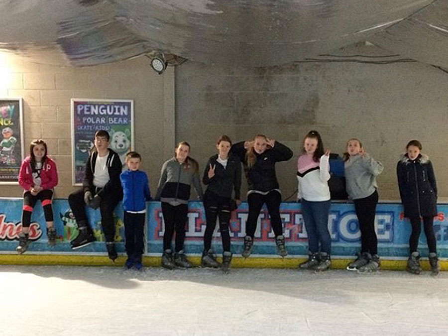 halton-carers-young-carers-ice-rink-trip-1a